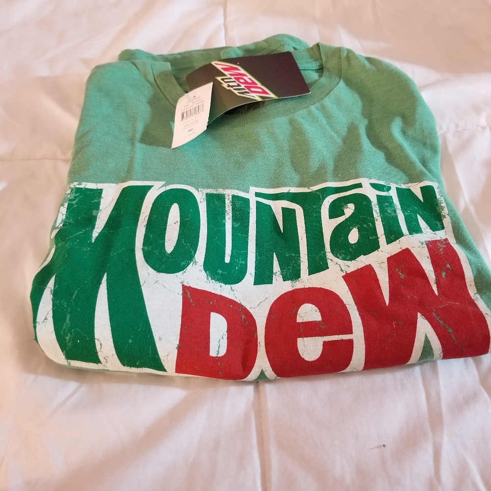 !! Graphic Tee !!